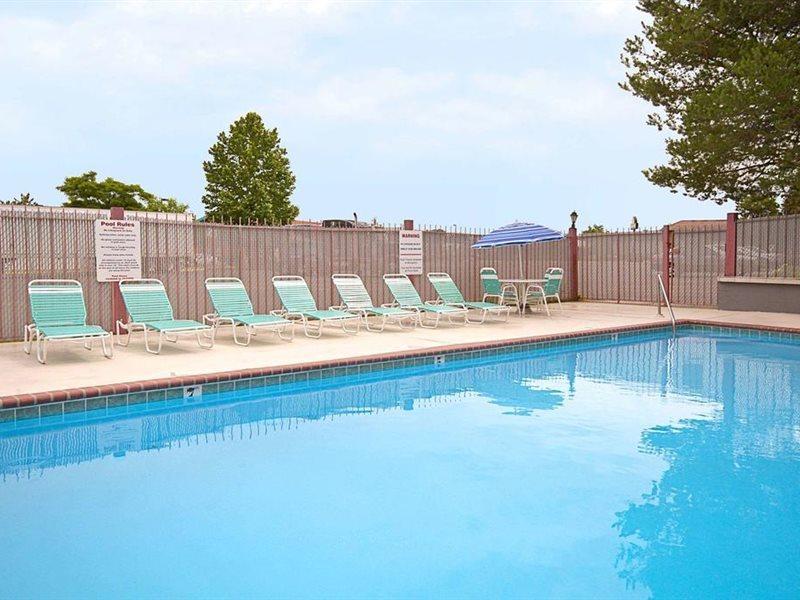 Days Inn By Wyndham Richland Εξωτερικό φωτογραφία